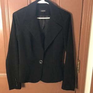 One button suit jacket